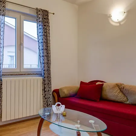 Apartman Jovic Apartment Pula